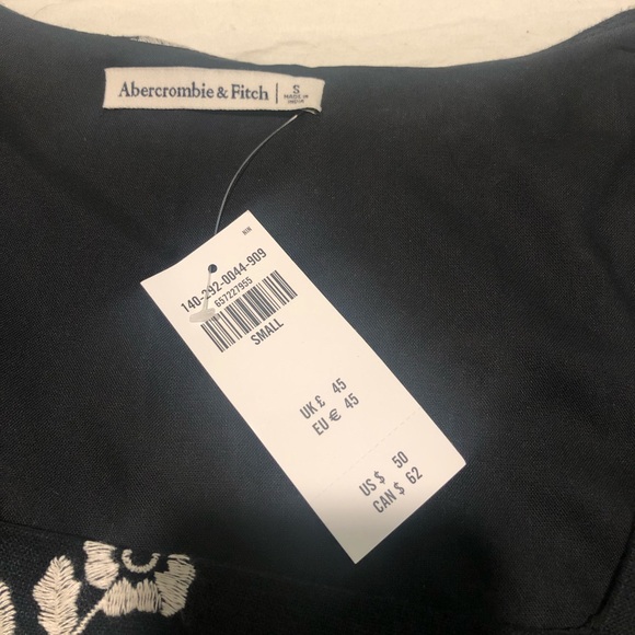 NEW shorts set from Abercrombie - Picture 9 of 10